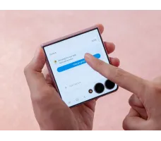 Смартфон Samsung Galaxy Z Flip8 SM-F776B 12GB/256GB (розовый)