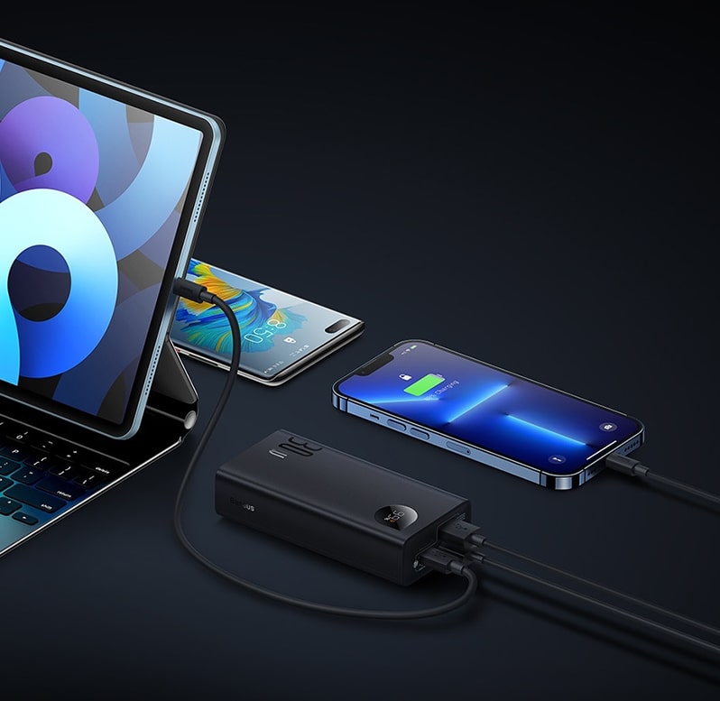 Одновременная Зарядка для трех устройств